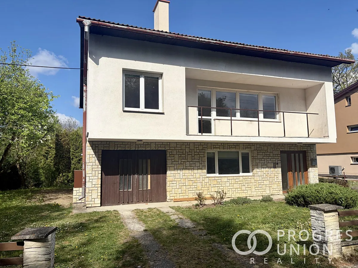 Prodej rodinného domu 205 m², pozemek 596 m²